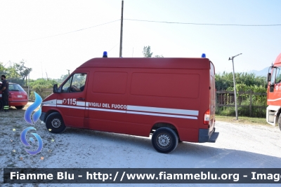 Mercedes Benz Sprinter II serie
Vigili del Fuoco
Comando Provinciale di Lucca
VF 25386
Parole chiave: Mercedes-Benz Sprinter_IIserie VF25386