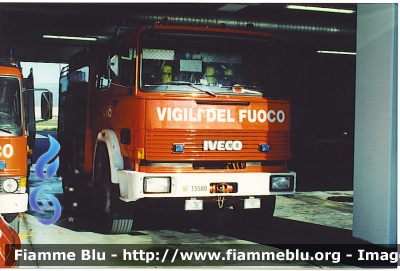 Iveco 180-24
Vigili del Fuoco
AutoPompaSerbatoio allestimento Baribbi
VF 15580
Parole chiave: Iveco 180-24 VF15880