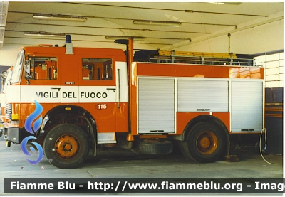 Iveco 180-24
Vigili del Fuoco
Comando Provinciale di Lucca
Distaccamento Permanente di Viareggio
AutoPompaSerbatoio allestimento Baribbi
VF 15582
Parole chiave: Iveco 180-24 VF15882