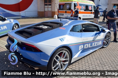 Lamborghini Huracán LP 610-4
Polizia Di Stato
Polizia Stradale
Allestimento Lamborghini
Decorazione Grafica Artlantis
POLIZIA H8862
Con stemma celebrativo "70 Anni Polizia Stradale"
In scorta alla Mille Miglia 2021
Parole chiave: Lamborghini / / / Huracàn_LP610-4 / / / POLIZIAH8862 / Mille_Miglia_2021