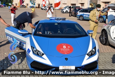 Lamborghini Huracán LP 610-4
Polizia Di Stato
Polizia Stradale
Allestimento Lamborghini
Decorazione Grafica Artlantis
POLIZIA H8862
Con stemma celebrativo "70 Anni Polizia Stradale"
In scorta alla Mille Miglia 2021
Parole chiave: Lamborghini / / / Huracàn_LP610-4 / / / POLIZIAH8862 / Mille_Miglia_2021