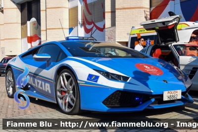 Lamborghini Huracán LP 610-4
Polizia Di Stato
Polizia Stradale
Allestimento Lamborghini
Decorazione Grafica Artlantis
POLIZIA H8862
Con stemma celebrativo "70 Anni Polizia Stradale"
In scorta alla Mille Miglia 2021
Parole chiave: Lamborghini / / / Huracàn_LP610-4 / / / POLIZIAH8862 / Mille_Miglia_2021