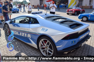 Lamborghini Huracán LP 610-4
Polizia Di Stato
Polizia Stradale
Allestimento Lamborghini
Decorazione Grafica Artlantis
POLIZIA H8862
Con stemma celebrativo "70 Anni Polizia Stradale"
In scorta alla Mille Miglia 2021
Parole chiave: Lamborghini / / / Huracàn_LP610-4 / / / POLIZIAH8862 / Mille_Miglia_2021