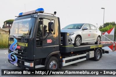 Iveco EuroCargo 150E18 I serie
Guardia di Finanza
Carroattrezzi allestimento TCM
GdiF 312 AV
In scorta alla Mille Miglia 2021
Parole chiave: Iveco / EuroCargo_150E18_Iserie / GdiF312AV