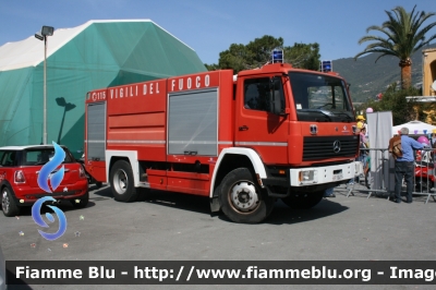 Mercedes-Benz 1124 4x4
Vigili del Fuoco
Comando Provinciale di Imperia
Distaccamento di Sanremo (IM)
AutoBottePompa allestimento Bai
VF 19411
Fotografato in occasione dell'assistenza per la Baby Maratona
Parole chiave: Mercedes-Benz 1124_4x4 VF19411