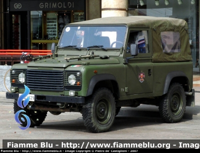 Land Rover Defender AR90
Esercito italiano - Reggimento artiglieria terrestre a cavallo, Milano.
Dipendenza: Brigata di Cavalleria "Pozzuolo del Friuli"

Parole chiave: Land_Rover Defender_AR90 Esercito_italiano Reggimento artiglieria__a_cavallo Milano Brigata_Cavalleria Pozzuolo_del_Friuli