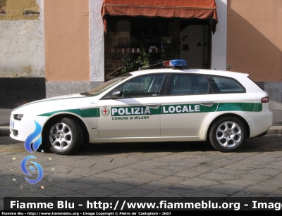 Alfa Romeo 159 JTDm Sportwagon
Polizia Locale Milano
3634 – DJ 580 DX

Parole chiave: Alfa_Romeo_159_ Sportwagon Polizia_Locale Milano 3634 DJ580DX