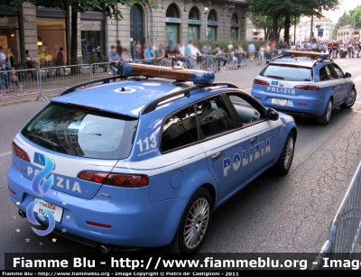 Alfa Romeo 159 Sportwagon Q4
Polizia di Stato
Polizia Stradale
Assistenza 1000 Miglia 2011
Polizia H0716 - F9327
Parole chiave: PS Polizia_Stradale PoliziaH0716 1000_Miglia_2011 autovettura PoliziaF9327