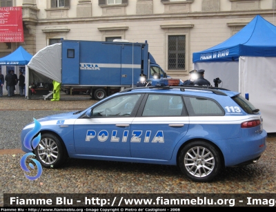 Alfa Romeo 159 Sportwagon Q4
Polizia Stradale
Polizia F8639

Parole chiave: Alfa_Romeo 159_Sportwagon Polizia_Stradale PoliziaF8639 Q4