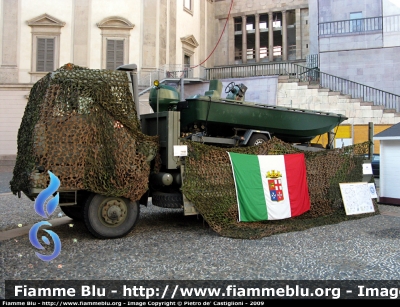 Astra HD6 66.45
Marina Militare Italiana
Reggimento San Marco
particolare della rete mimetica
MM AT 545

Parole chiave: Festa_Forze_Armate 4_novembre_2009 Astra HD6 66.45 Marina_Militare Reggimento San_Marco MMAT545 mimetizzazione rete_mimetica