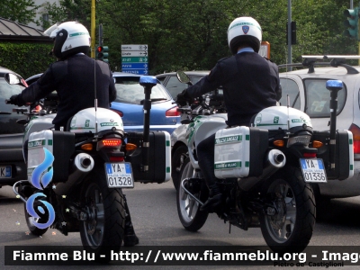 Bmw F800GS
Polizia Locale
Comune di Milano
POLIZIA LOCALE YA 01328
POLIZIA LOCALE YA 01336
Parole chiave: Bmw F800GS POLIZIALOCALEYA01328 POLIZIALOCALEYA01336 motociclo motocicletta Milano Lombardia PL