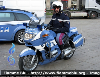 Bmw R850RT
Polizia Stradale
Polizia G0948
Parole chiave: Polizia_stradale BMW R850RT casco PoliziaG0948