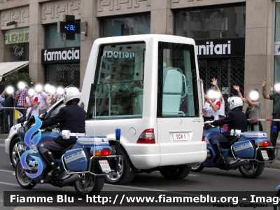 Bmw R850RT II serie
Polizia di Stato
Polizia Stradale
Scorta Papale
Parole chiave: Bmw R850RT_IIserie Visita_Papa_Milano_2012