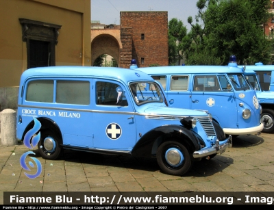 FIAT 1100 BL
Croce Bianca Milano
Sezione di Cesano
Autoparco storico
Festa dei 100 anni
Anno di costruzione: 1948
SO 3702
Parole chiave: mezzi_storici Festa_100_anni Croce_Bianca_Milano autoparco_storico FIAT_1100_BL Cesano SO3702