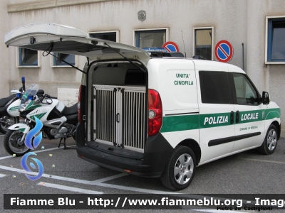 Fiat Doblò III serie
Polizia Locale
Comune di Brescia
Unità cinofila
Open day Polizia Locale Lombardia 2012
POLIZIA LOCALE YA 878 AC
Parole chiave: Fiat Doblò_IIIserie POLIZIALOCALEYA878AC Open_Day_Polizia_Locale_2012