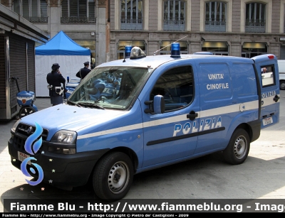 Fiat Doblò I serie
Polizia di Stato
Unità cinofila
POLIZIA F3608

Parole chiave: Polizia_di_Stato PS furgone Unità_cinofila POLIZIAF3608 cinofili