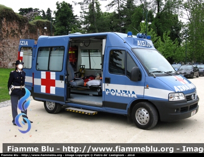 Fiat Ducato III serie
Polizia di Stato
Servizio Sanitario
Polizia F3560
Parole chiave: Fiat Ducato_IIIserie Ambulanza PoliziaF3560 Bollanti