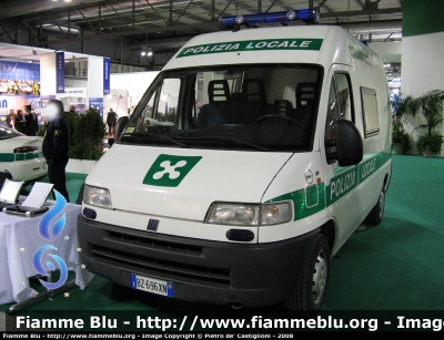 Fiat Ducato II serie
Polizia Locale
Consorzio Isola Bergamasca
Comando mobile
BZ 696 XN

Parole chiave: Rho fiera_Milano Sicurtech_2008 Polizia_Locale Comando_mobile  Consorzio_Isola_Bergamasca BZ696XN Fiat_Ducato_II_serie