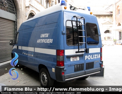 Fiat Ducato II serie
Polizia di Stato
Artificieri antisabotaggio
POLIZIA B5779

Parole chiave: Polizia_di_Stato PS furgone POLIZIAB5779 Artificieri antisabotaggio Lombardia (MI) Milano