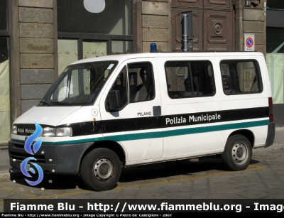 Fiat Ducato II serie
Polizia Municipale
Milano
AR 613 JR

Parole chiave: Polizia_ Municipale Milano PM minibus AR613JR Fiat Ducato_IIserie