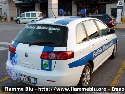 Fiat Nuova Croma I serie
Polizia Municipale
Comune di Pescara
CZ 749 RL
Parole chiave: Abruzzo (PE) Polizia_Locale Reas_2012 Fiat Nuova_Croma_Iserie