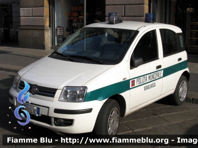 Fiat Nuova Panda I serie
Polizia Municipale
Comune di Grugliasco (TO)
POLIZIA LOCALE YA 524 AC
Parole chiave: Fiat Nuova_Panda_Iserie POLIZIALOCALEYA524AC