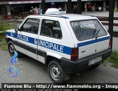 Fiat Panda 4x4 II serie
Polizia Locale Valtournenche (AO)
AP 830 GM

Parole chiave: Fiat Panda_4x4_IIserie