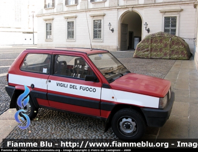 Fiat Panda 4x4 II serie
Vigili del Fuoco
(ex Servizio Telecomunicazioni)
VF 16955

Parole chiave: Festa_Forze_Armate 4_novembre_2009 Fiat Panda_4x4 Panda_4x4_IIserie Panda_IIserie VF16955 Vigili_del_Fuoco fuoristrada