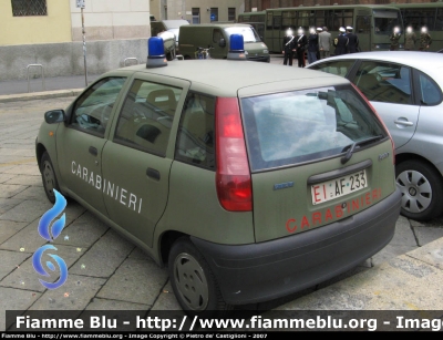 Fiat Punto I serie
Carabinieri
PM presso Esercito Italiano
Versione con faro di ricerca

Parole chiave: Fiat Punto_Iserie CC Carabinieri faro_di_ricerca Esercito