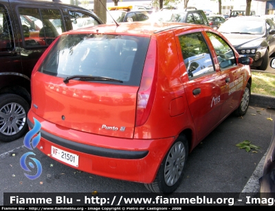 Fiat Punto II serie
Vigili del Fuoco
Corpo Permanente di Aosta
VF 21501
Parole chiave: Fiat Punto_IIserie VF21501 Reas_2008