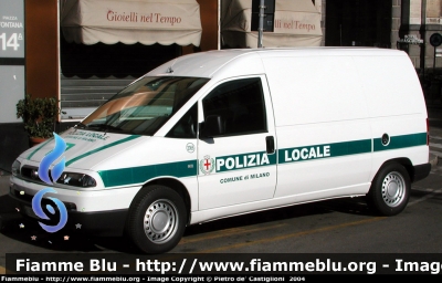 Fiat Scudo II serie
Polizia Locale
Comune di Milano
versione passo lungo
3365 - CL 281 ZA

Parole chiave: Fiat Scudo_IIserie Polizia_Locale Milano 3365 CL281ZA Lombardia (MI) furgone