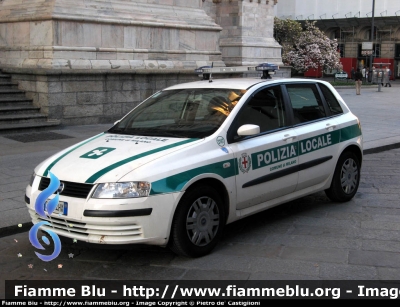 Fiat Stilo I serie
Polizia Locale Milano
3167 - CK 494 HX
Nuova barra a LED in prova

Parole chiave: Fiat_Stilo_I_serie Polizia_Locale Milano La_Sonora 3167 CK494HX