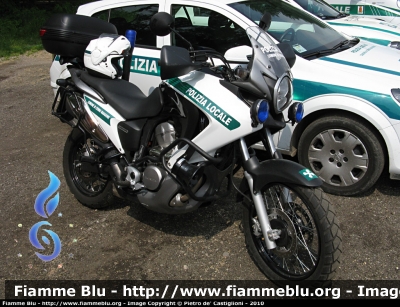 Honda Transalp III serie
Polizia Locale
Cerro Maggiore (MI)
DF 11181
Parole chiave: Honda Transalp_IIIserie moto DF11181