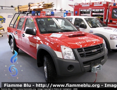 Isuzu D-Max I serie
Vigili del Fuoco
Allestimento Arisfire
In esposizione al Reas 2008
Parole chiave: Isuzu D-Max_Iserie Reas_2008