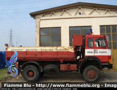 Iveco 190-26 4x4
Vigili del Fuoco
Comando Provinciale di Milano
Distaccamento di Bovisio Masciago (MB)
VF 15936
Parole chiave: Iveco 190-26_4x4 VF15936