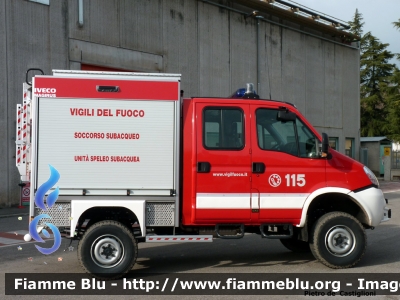 Iveco Daily 55S17 4x4 IV serie restyle
Vigili del Fuoco
Soccorso subacqueo
Unità speleo subacquea
Allestimento Iveco-Magirus

Si ringrazia Iveco-Magirus per la collaborazione e Pierfrancesco Nardizzi per l'organizzazione
Parole chiave: Iveco Daily_55S17_4x4_IVserie_restyle