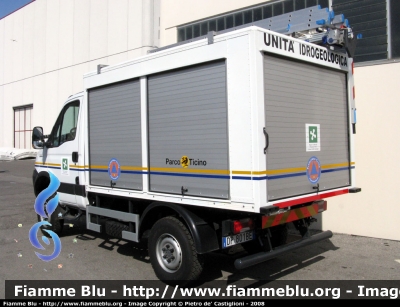 Iveco Daily 4x4 IV serie
Regione Lombardia
Protezione Civile
Colonna mobile regionale
Unità idrogeologica
allestimento provvisorio
DP 801 BE

Parole chiave: Reas_2008 Regione_Lombardia Protezione_Civile Colonna_mobile_regionale DP801BE Iveco_Daily IV_serie 55S18W Unità_idrogeologica