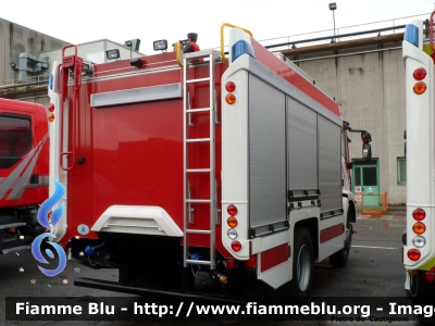 Iveco EuroCargo 150E30 4x4 III serie
Vigili del Fuoco
Corpo Volontario di Villa Rendena (TN)
Distretto delle Giudicarie
AutoPompaSerbatoio allestimento Iveco-Magirus

Si ringrazia Iveco-Magirus per la collaborazione e Pierfrancesco Nardizzi per l'organizzazione
Parole chiave: Iveco EuroCargo_150E30_4x4_IIIserie