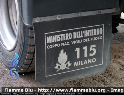 Iveco EuroCargo 75E17 II serie
Vigili del Fuoco
Comando Provinciale di Milano
VF 25368
Parole chiave: Iveco EuroCargo_75E17_IIserie VF25368 Santa_Barbara_2010