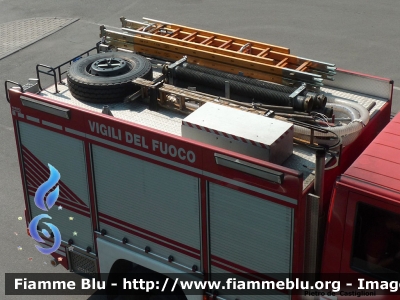 Iveco EuroFire 140E28 4x4 I serie
Vigili del Fuoco
Comando Provinciale di Brescia
VF 22692
Parole chiave: VF22692 Iveco EuroFire_140E28 4x4 Iserie EuroFire_Iserie EuroFire_4x4_Iserie