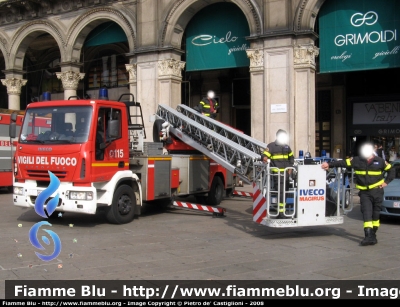 Iveco EuroFire 150E28 II serie
Vigili del Fuoco
Comando Provinciale di Milano-via Messina
AutoScala da 30 metri allestimento Iveco-Magirus
VF 22935
Parole chiave: Iveco EuroFire_150E28_IIserie VF22935