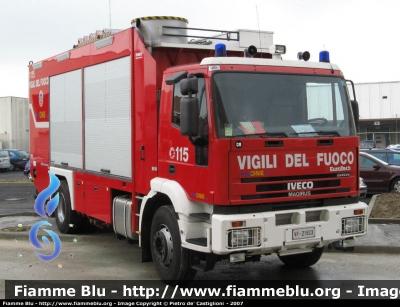 Iveco EuroTech 190E35 "One"
Vigili del Fuoco
Nucleo NBCR comando provinciale Milano Via Messina
VF 21923

Parole chiave: Iveco EuroTech_190E35_One VVF_Milano VF21923