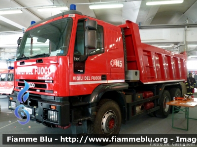 Iveco EuroTrakker 380E38
Vigili del Fuoco
Comando Provinciale di Brescia
VF 22914
In esposizione al Reas 2011
Parole chiave: Iveco EuroTrakker_380E38 VF22914 Reas_2011