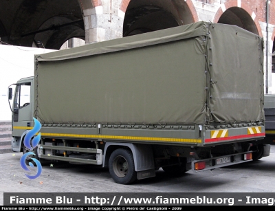 Iveco EuroCargo 80E18 I serie
Marina Militare Italiana
MM AT 277

Parole chiave: Festa_Forze_Armate 4_novembre_2009 Marina_Militare Iveco EuroCargo_Iserie 80E18 MMAT277 autocarro