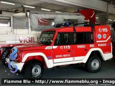 Iveco Massif pick up doppia cabina
Vigili del Fuoco
Comando Provinciale di Brescia
Nucleo NBCR - TLC
Fuoristrada allestimento Iveco-Magirus
VF 26183
Parole chiave: Iveco Massif VF26183 Reas_2011