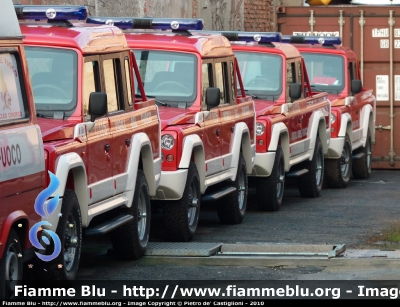 Iveco Massif pick up 2 e 4 porte
Vigili del Fuoco
Comando Provinciale di Milano
automezzi non immatricolati
Parole chiave: Iveco Massif_pick_up Santa_Barbara_2010 fuoristrada Massif_pick_up 2porte 4porte