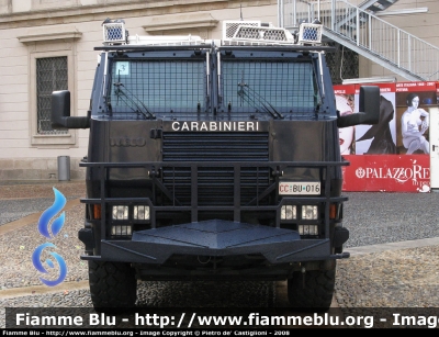 Iveco RG12 Nyala
III Battaglione Carabinieri "Lombardia"
CC BU 016

Parole chiave: 4_novembre_2008 festa_forze_armate CC III_Battaglione_Lombardia Iveco_RG12_Nyala CCBU016