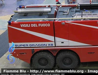 Iveco Magirus SuperDragon X8 I serie
Vigili del Fuoco
AutoIdroSchiumaPolvere allestimento Iveco-Magirus
In esposizione a Expo SicuraMente 2007

Parole chiave: Iveco-Magirus SuperDragon_X8_Iserie Expo_SicuraMente_2007