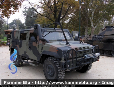 Iveco VTLM Lince
Esercito Italiano
11° Reggimento Bersaglieri
EI BL657
Parole chiave: EIBL657 Iveco VTLM_Lince Festa_forze_armate_2010 4_novembre_2010