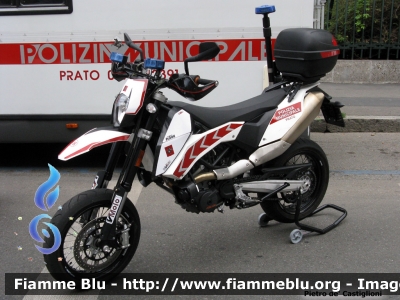 KTM 690 SMC
Polizia Municipale
Comune di Prato (PO)
Milano: gimkana in moto trofeo “Nicolò Savarino”
DR 24442
Parole chiave: KTM 690_SMC Trofeo_Nicolò_Savarino_2012